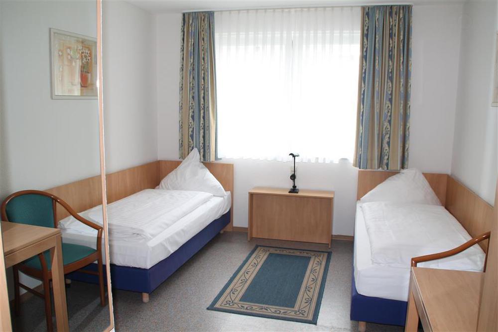 Trip Inn Hotel Zum Riesen Hanau Chambre photo