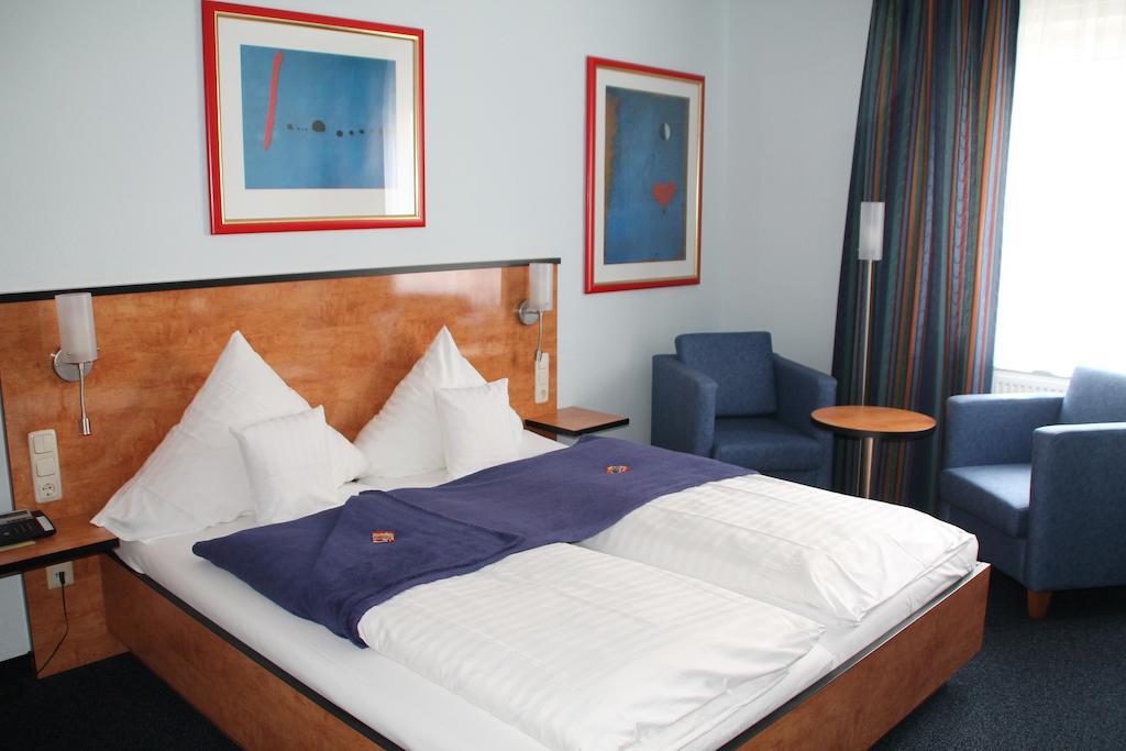 Trip Inn Hotel Zum Riesen Hanau Extérieur photo